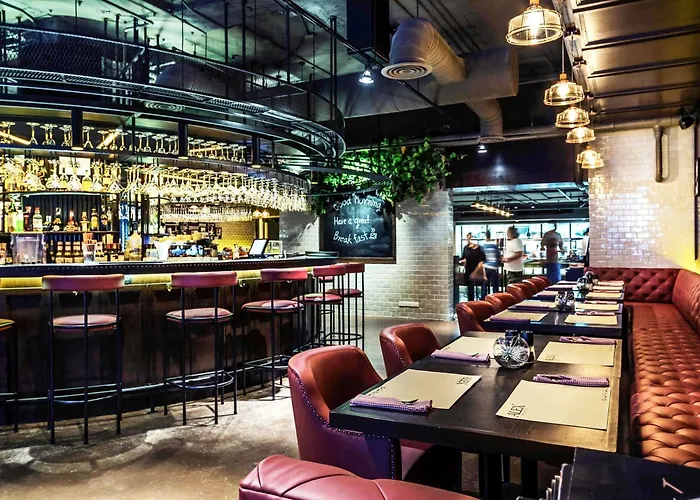 Mercure Sukhumvit 11 Hotel 4*