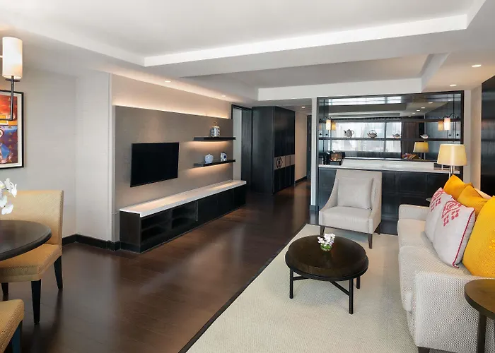 Mercure Sukhumvit 11 Hotel