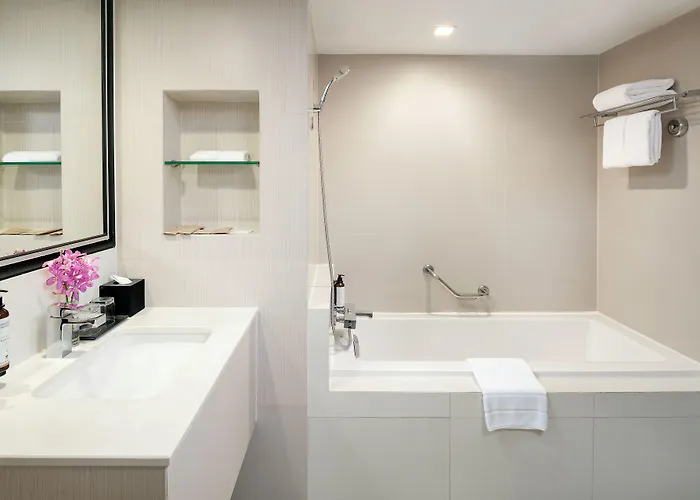 Mercure Sukhumvit 11 Hotel
